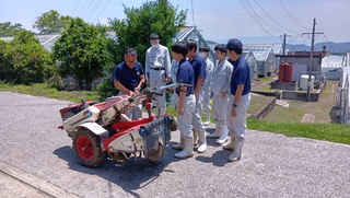 農業機械