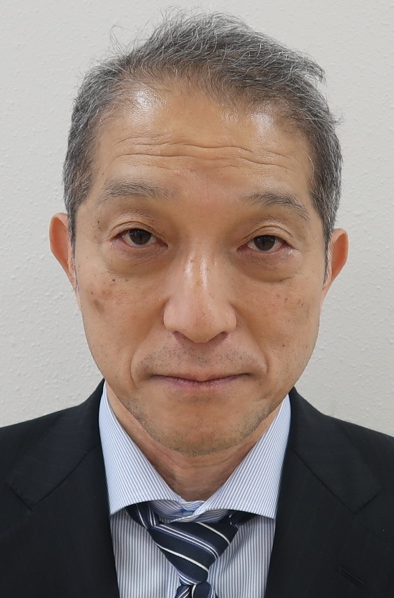 令和８年度　校長写真