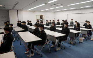 20241219_企業見学_1