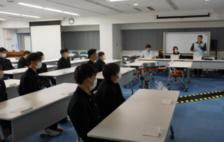 20241219_企業見学_3