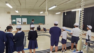 R7_柁城小学校DX体験３