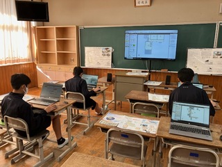R7_牧園中学校3D-CAD体験１