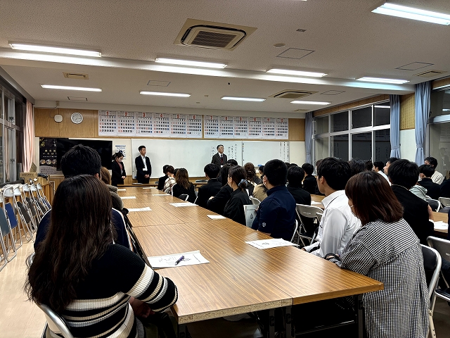 夜の学校説明会