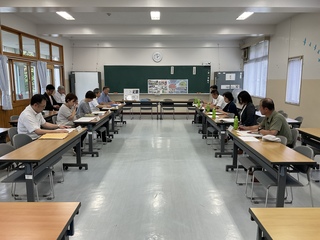 会議風景【機種依存文字】