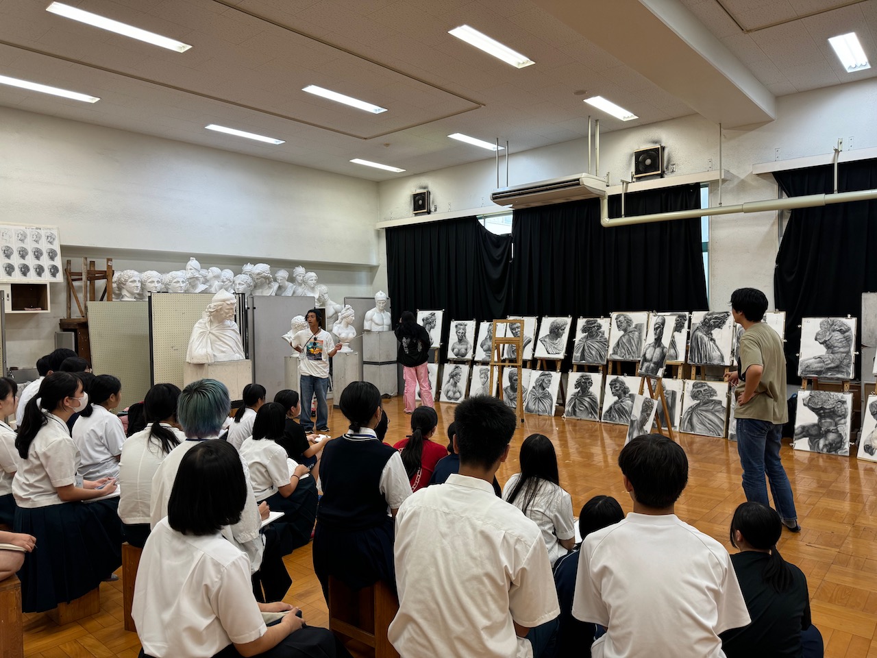 8石膏テ_ッサン講評