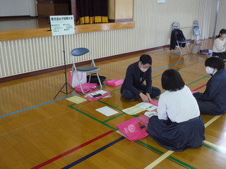 ２・３年生の学校別分科会の様子（進学）