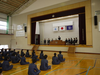 校長からの新任紹介の様子