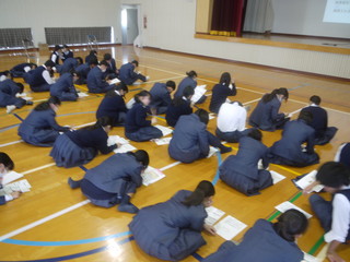 講演後のワークショップおよび振り返りの様子