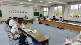 協議の様子（議長：指宿市長）
