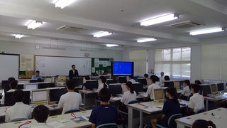 中学生体験入学 開会行事