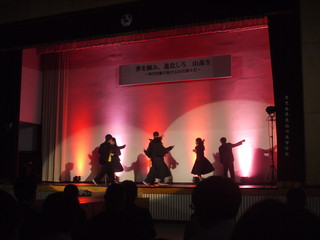 生徒会によるダンス