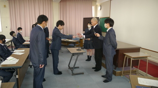 任命書授与の様子