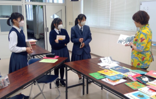 読み聞かせ
