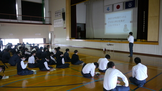★P2070458 全体会の講演の様子
