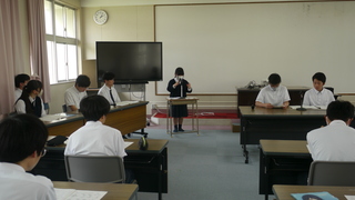 令和６年度行事及び会計報告の様子