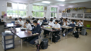 真剣に受講している様子