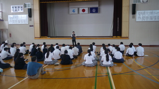 保健講話全体会の様子