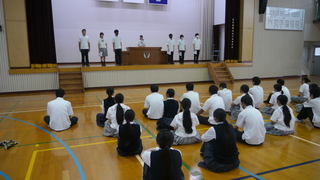 新生徒会長あいさつ