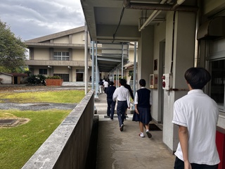避難訓練避難中