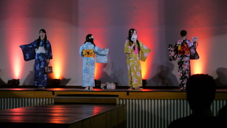 自作の浴衣によるファッションショー