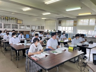 講義の様子１