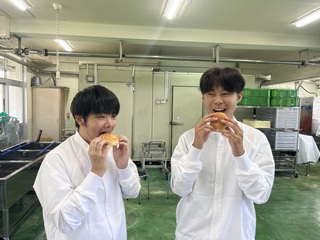 試食