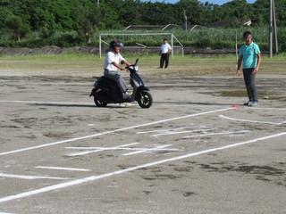 8 IMG_3690