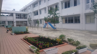 小学部中庭