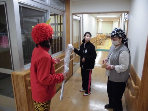 赤鬼と豆まき②