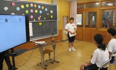 学校紹介をしました。