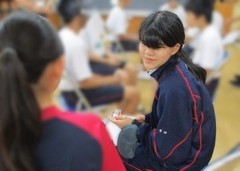 手引き歩行の感想を伝え合いました。