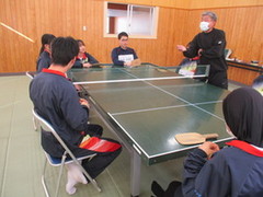 卓球バレーの様子