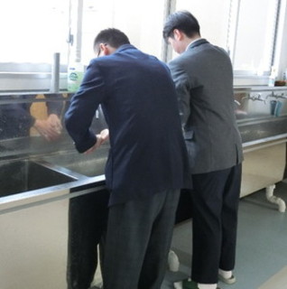 清掃中の様子（加工済）