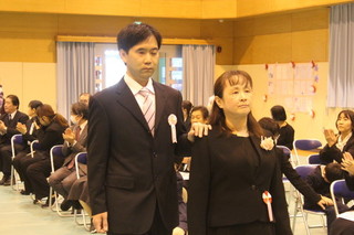 卒業生・修了生入場