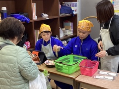 中バザー