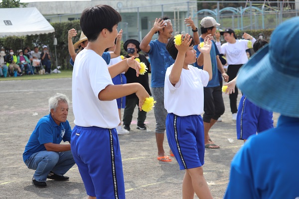 八月踊り