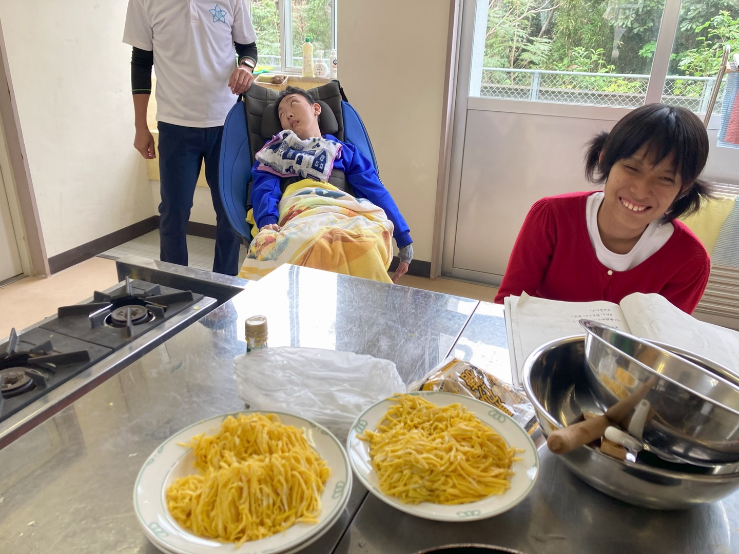 11月30日　鶏飯錦糸卵作り (8)